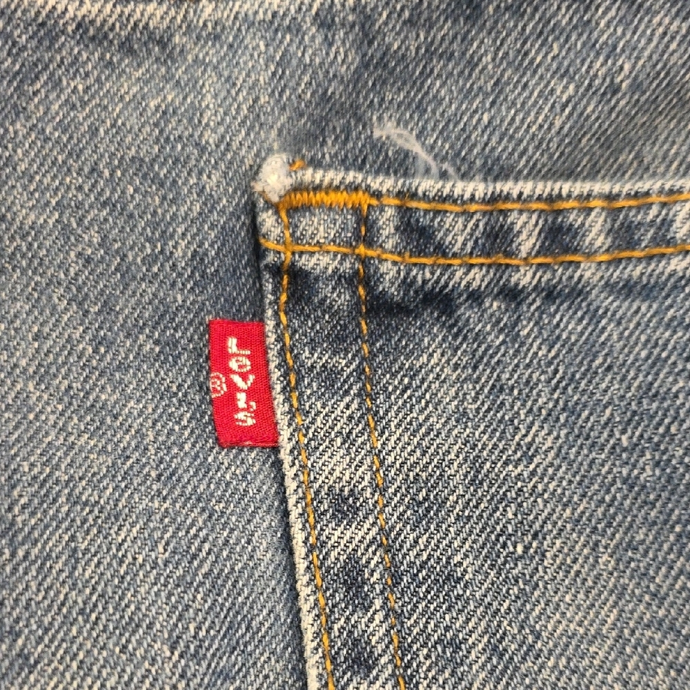 EUC Levi's Light Blue Straight Jeans 54x32 - Picture 4 of 7